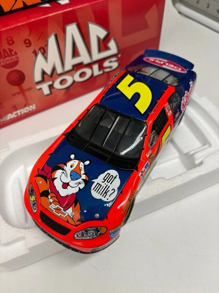 2004 Action Terry Labonte #5 Kellogg's Got Milk? 1/24 CWB - Image 3 of 4