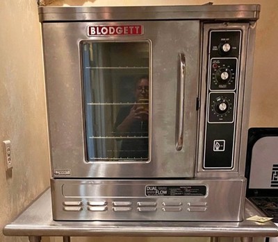 pre-owned, excellent condition Gas Blodgett 1/2 size convection oven