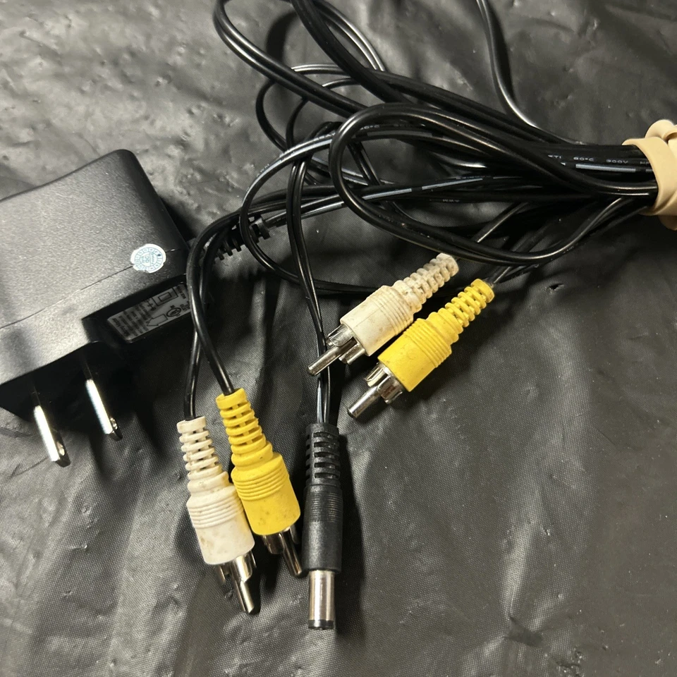 AtGames Sega Genesis Classic Game Mini Console 80 Built-in Games Complete TESTED - Image 4 of 4