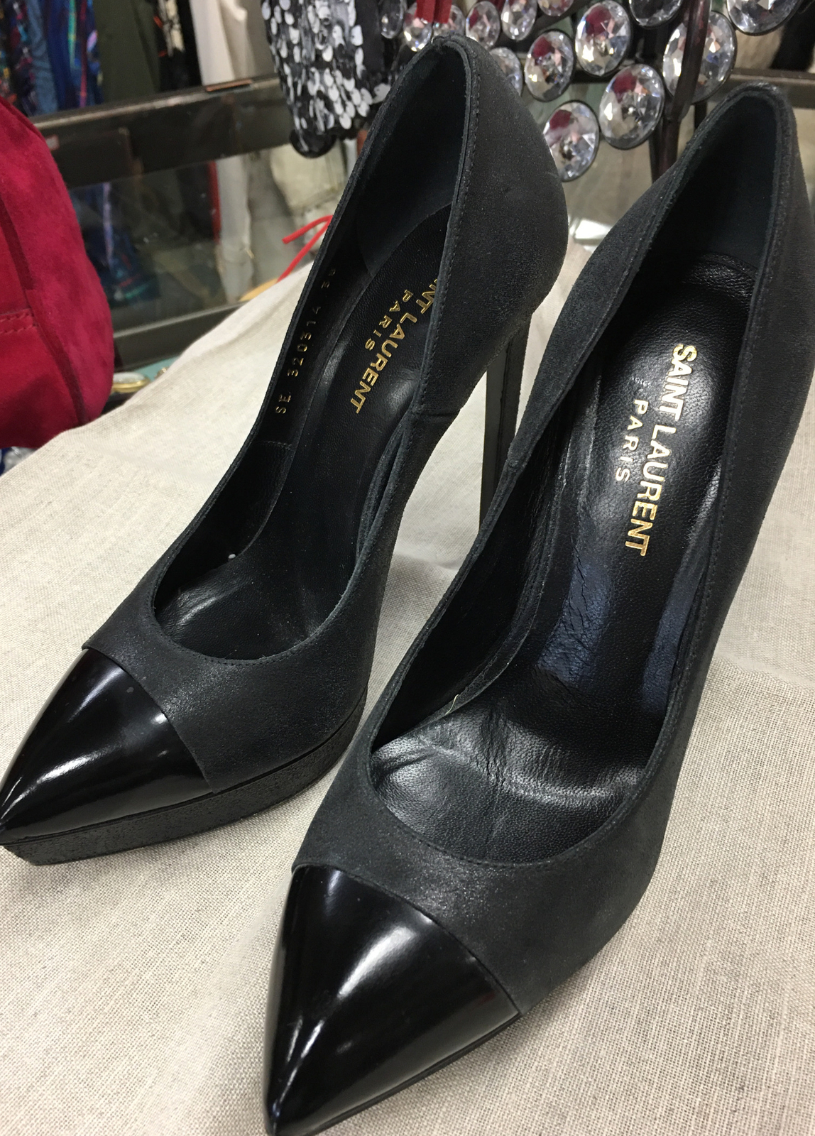 Saint Laurent Pump nero opaco punta liscia plateau alta taglia 38