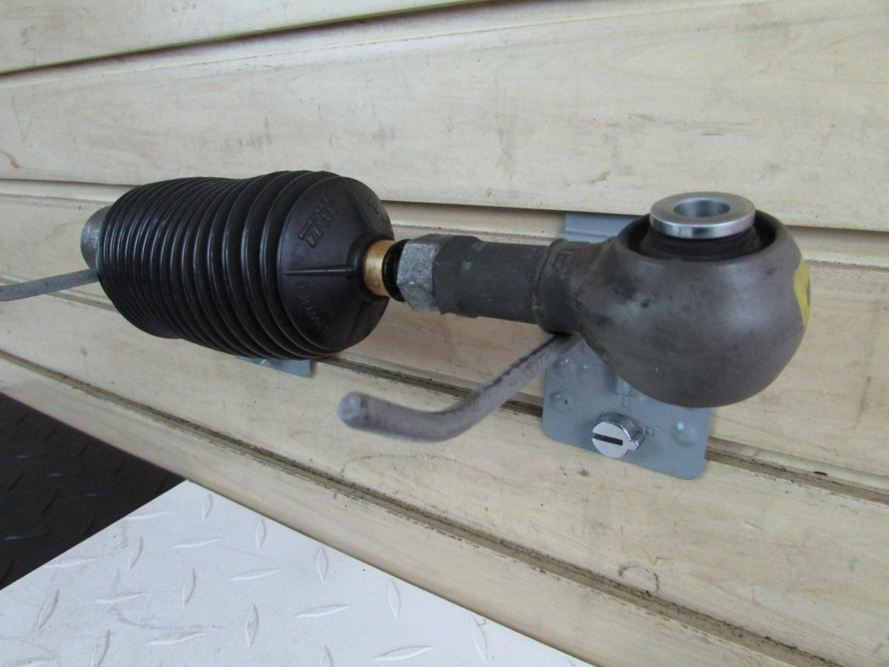 Ferrari 360 Spider Modena 430 - Ball and Tie Rod (Steering Rack) - 181882 196171