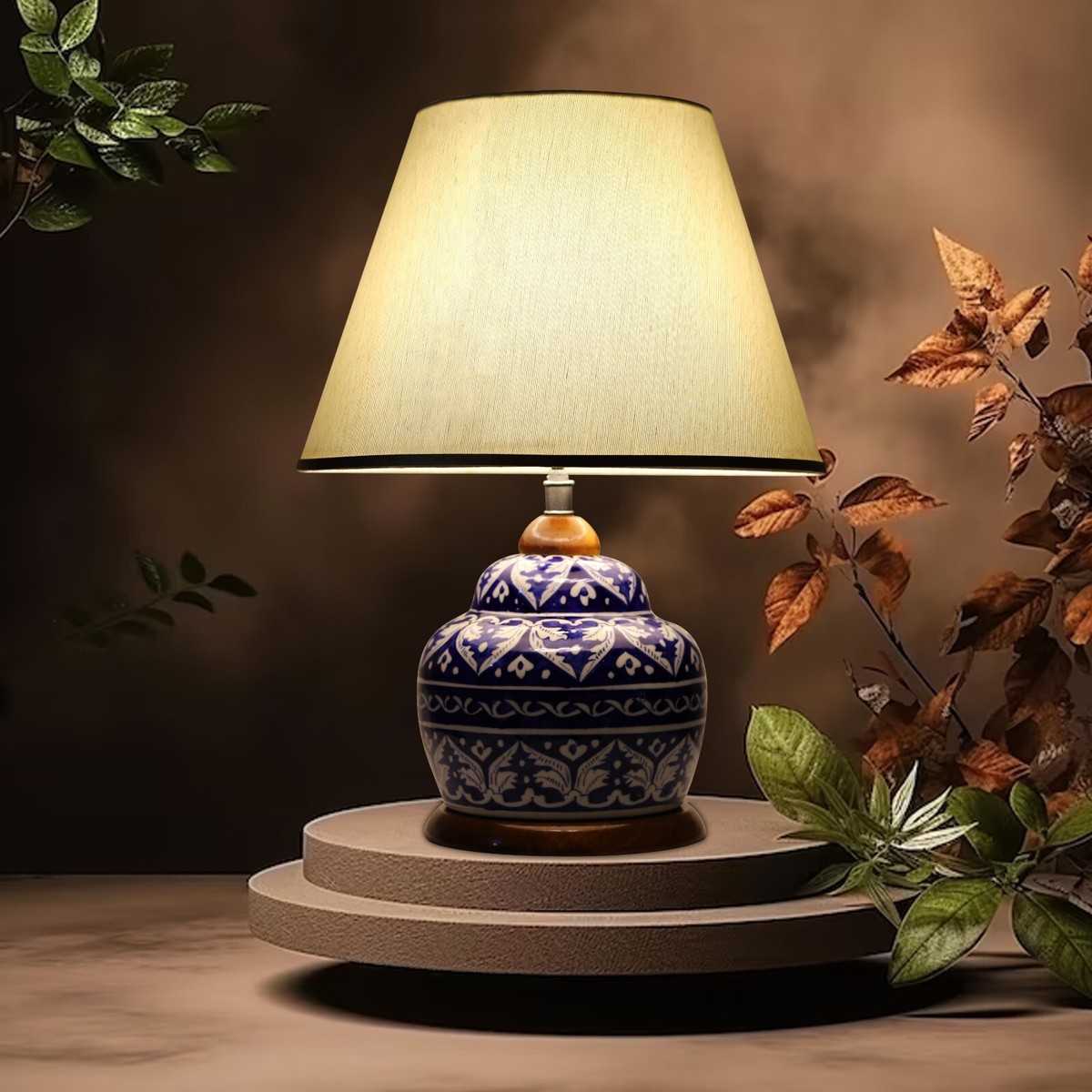 陶磁器テ−ブルランプ Handcrafted Blue Pottery Lamp: Artisan Table Lamp with