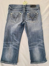 Vigoss The Dublin Capris Womens 5/6 Mid Rise Med Wash Stretch Heavy Stitching
