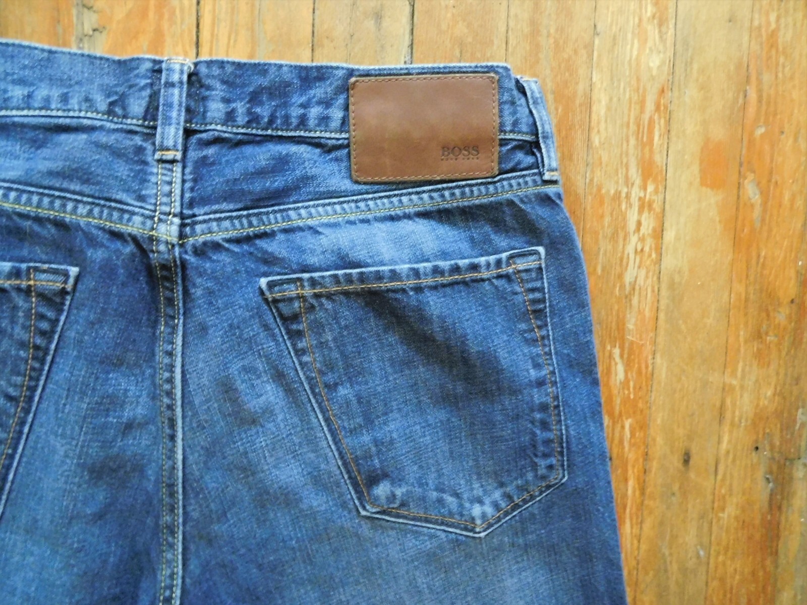 hugo boss jeans 33 32