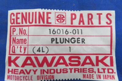 NOS Kawasaki # 16016-011 PLUNGER KT250 KX125 KXT250 KDX200