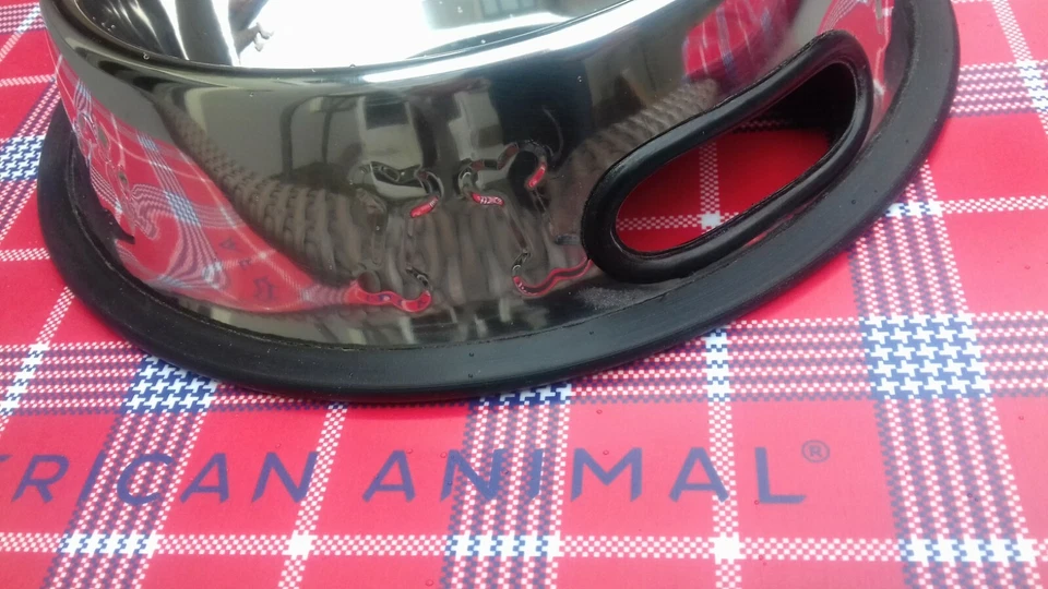 Cool & Practical 'African Animal' pet feeding mats in STUNNING Shuka pattern - Image 4 of 4