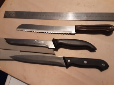 3 UNBRANDED EISMANN MEAT KNIVES 2 AND 1 BREAD KNIVES