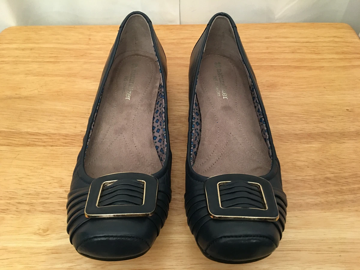 naturalizer flat shoes