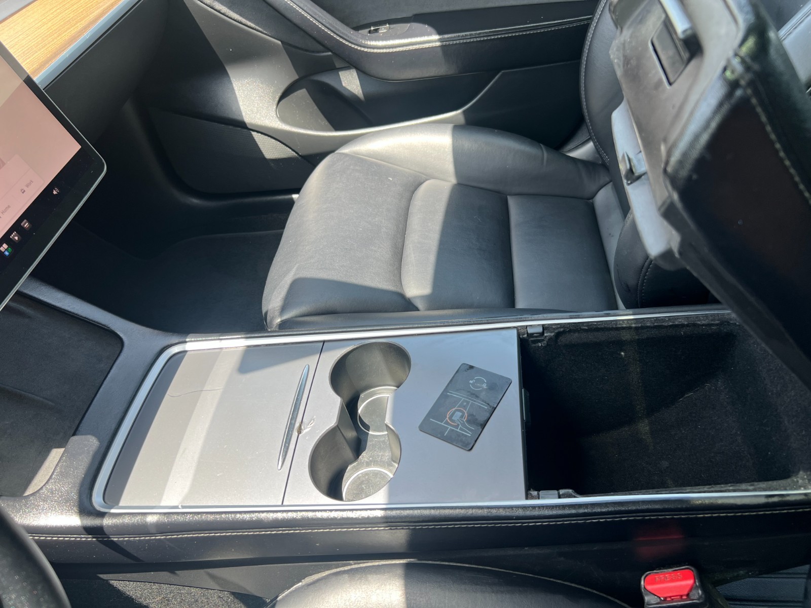 Tesla Model 3 - Image 33