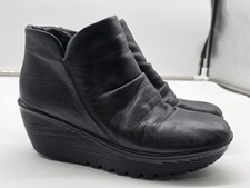 Skechers Boot Women 6.5 Black parallel Leathe...
