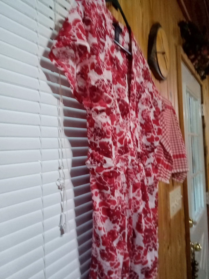 Top Babydoll Empire Madison Studio Rojo y Blanco Cuello en V L Foto 4 de 4