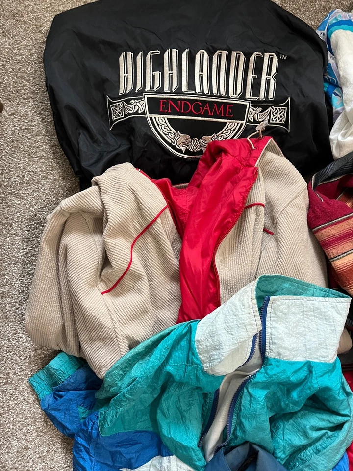 Lote de 20 chaquetas abrigos cortavientos de colección años 70 80 90 Chicago Bulls Marlboro a granel Foto 4 de 4