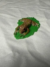 Yowie Mutable Rain Frog figurine