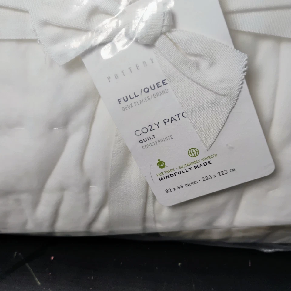 Pottery Barn 手工绗缝舒适拼布全/大号被子和 2 个标准棉布 — 第 3/4 张图片