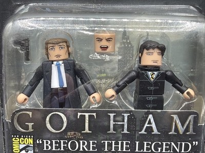 a 2011 MiniMates SDCC GOTHAM BEFORE THE LEGEND Det James Gordon & BRUCE WAYNE