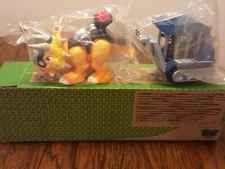 Playskool Chomp Squad Dinosaur Toy Officer Lockup Lights Sounds and Launcher NEW