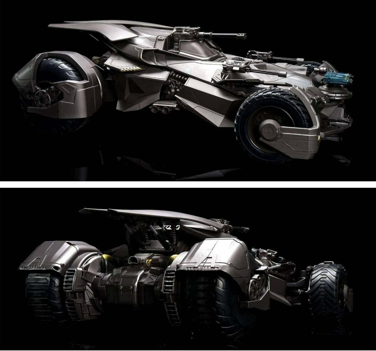 Limited Edition ULTIMATE JUSTICE LEAGUE BATMOBILE Remote Control NEW