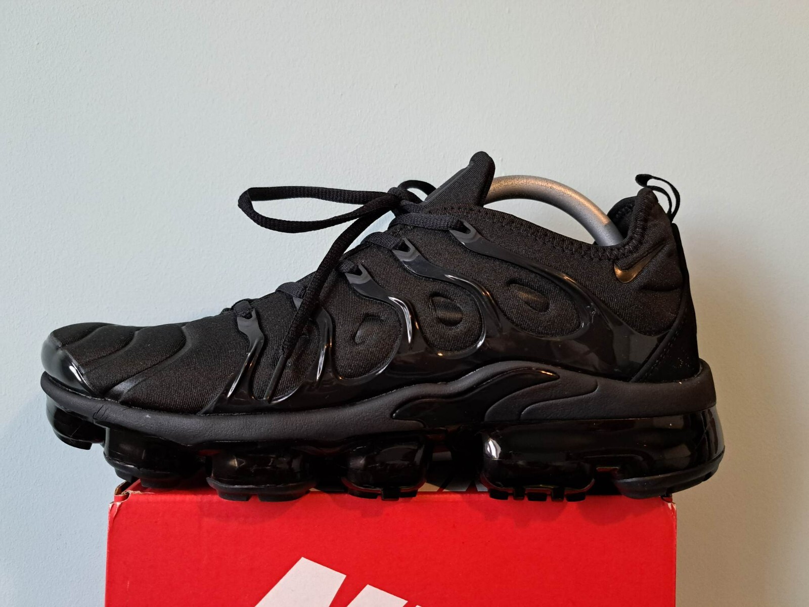 vapormax tn triple black