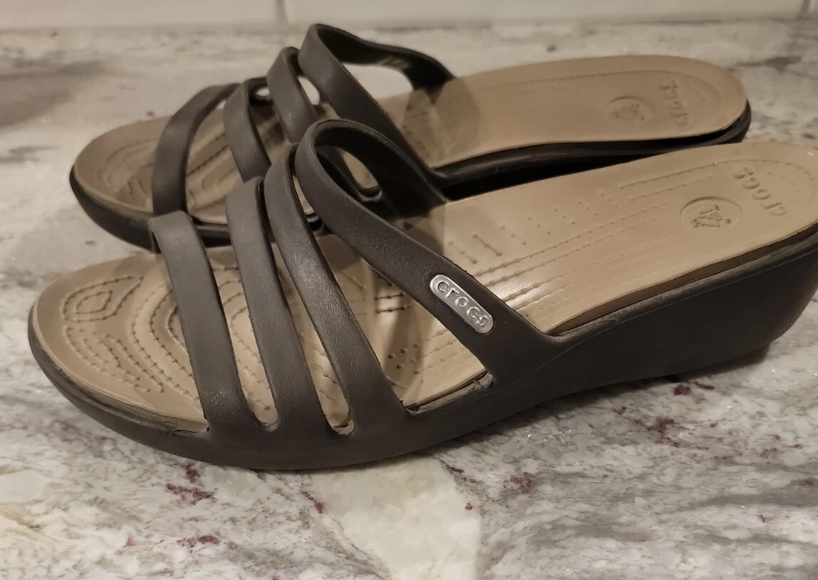 Crocs Rhonda Wedge Sandal beige SZ 9 Slip On 4 Strap Shoes 14706