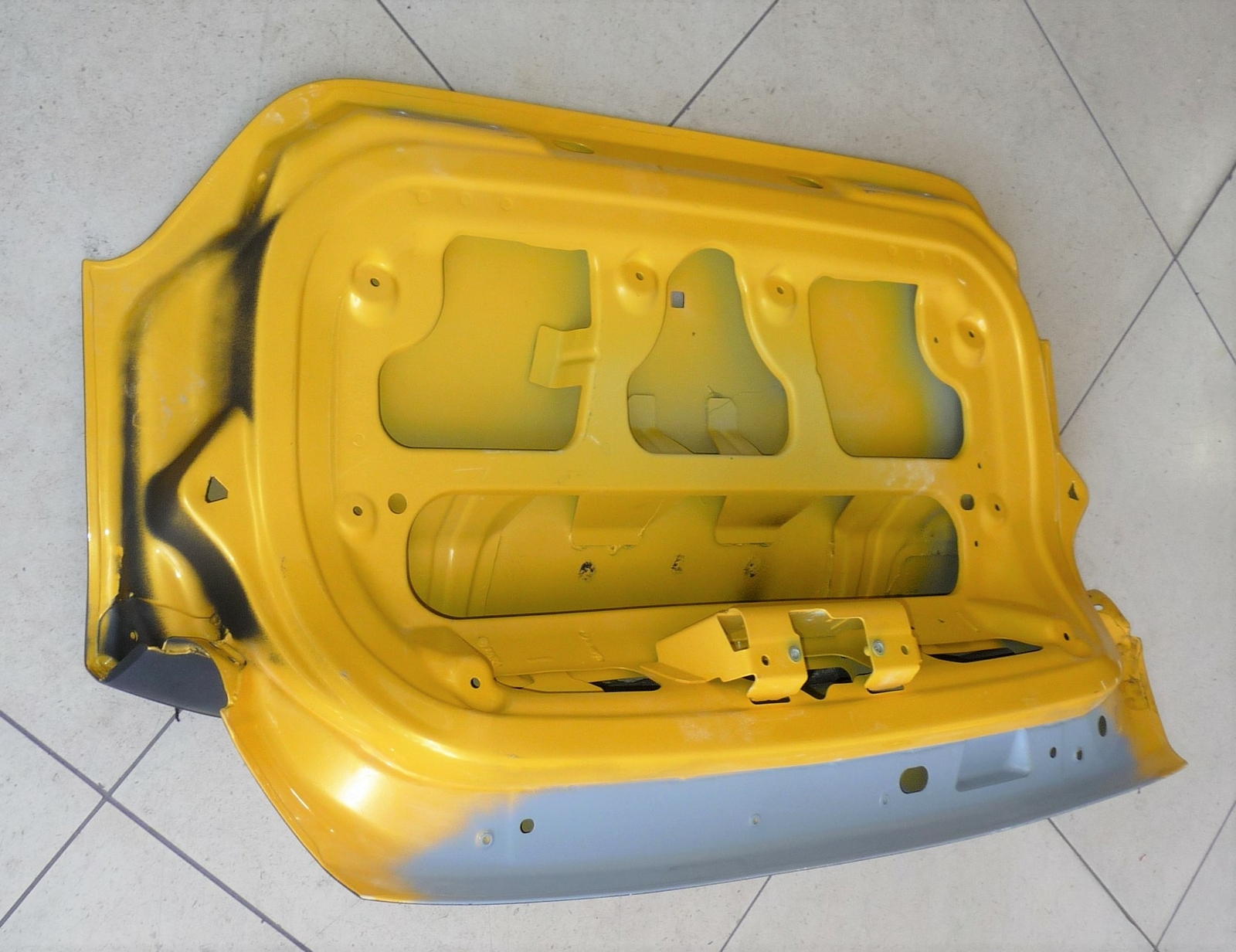 2021 2022 Ferrari 812 GTS F152M Rear Trunk Lid Tailgate Liftgate Bonnet OEM