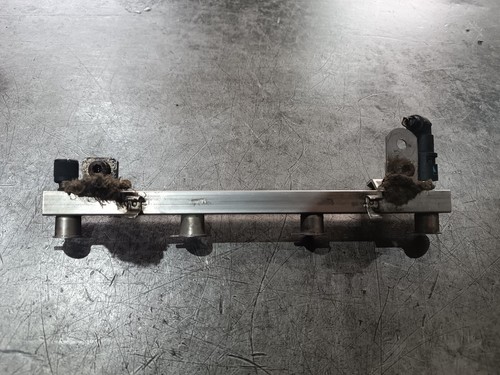 Original Opel Corsa D S07 Meriva A Einspritzleiste Verteilerrohr 0280151208