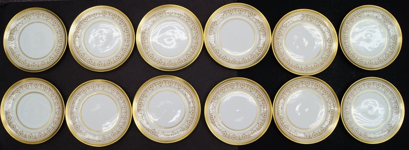 Lot of 12 Aynsley English Bone China Gold Dowery Smooth Rim Salad Plates 8.25"