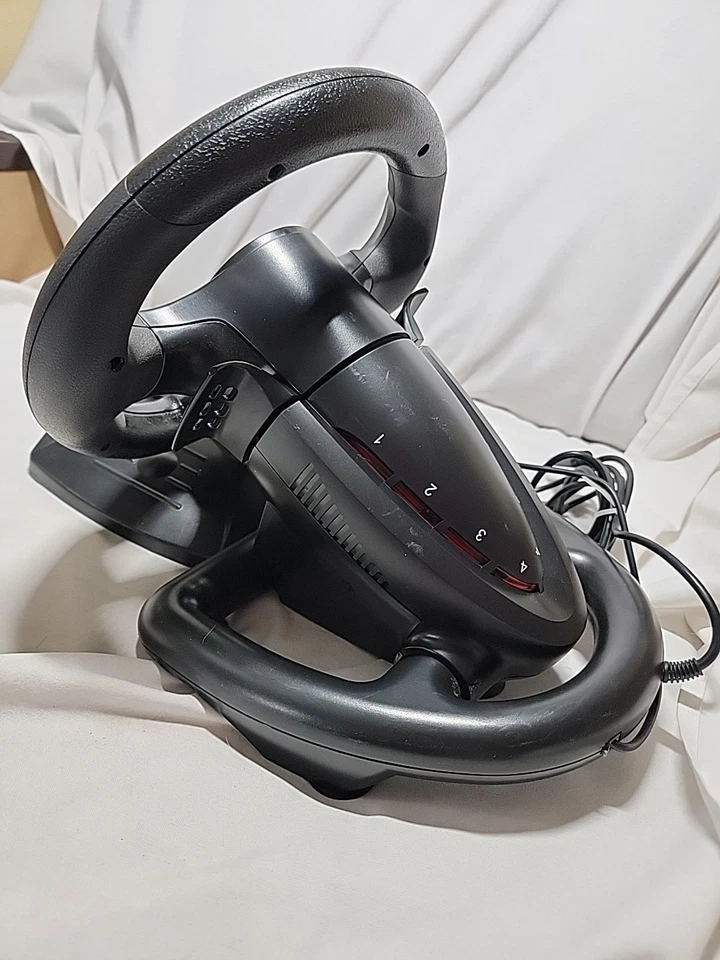 Superdrive SV450 racing wheel w Pedals & Shifters (Compatible to most devices) - Image 4 of 4