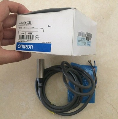 1PC New   proximity switch E2EY-X4C1 E2EYX4C1 1 year warranty #lk