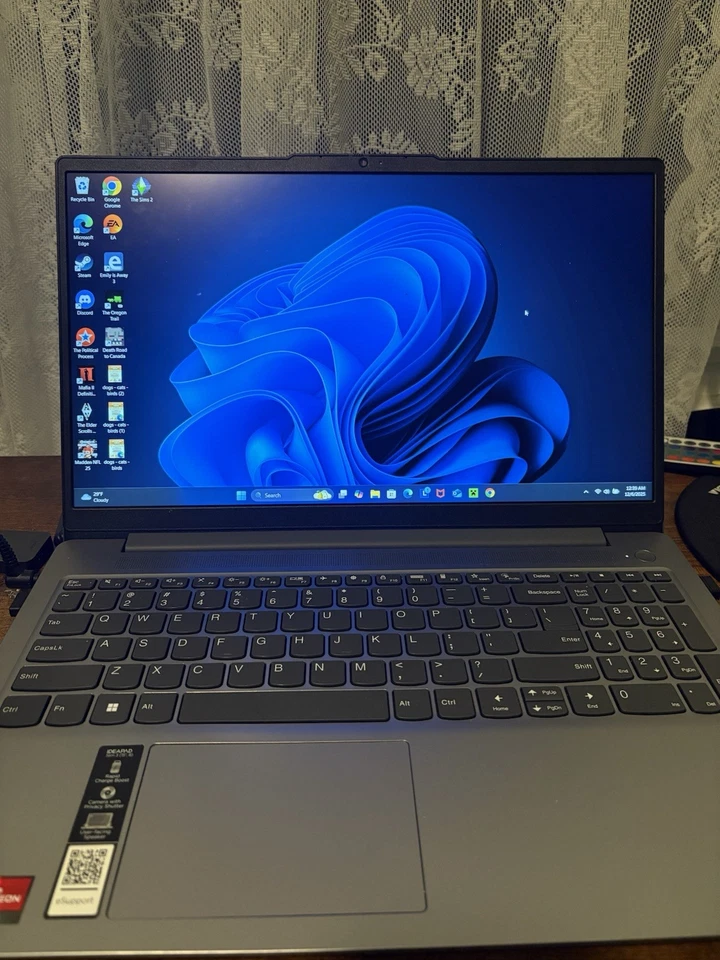 Lenovo IdeaPad SLIM 3 15.6" Ryzen 7 7730U 2.0GHz 16GB RAM 512GB CARGADOR INCLUIDO Foto 3 de 4