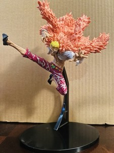 楽園計画発動モモ　サイン　Doffy Figure Market Doflamingo Figure | eBay