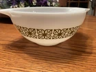 Vintage Pyrex 442 Verde Green Square Flowers Cinderella Bowl 1 1/2 Quart