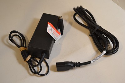 LITEON AC ADAPTER. MODEL: PA-1061-81. LAPTOP CHARGER.