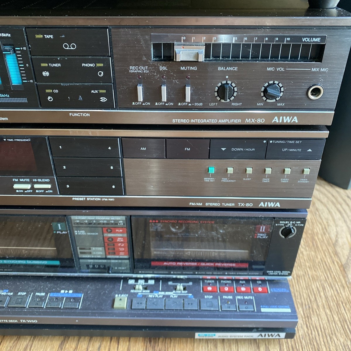 AIWA Audio System Rack RK-X85 Made In Japan Needs Servicing Powers