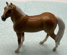 Breyer #5397 Standing Stock Horse G3 Horse Crazy Gift Set Stablemate