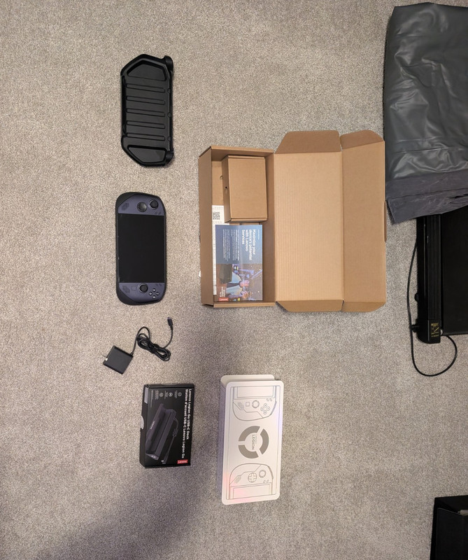 Lenovo Legion Go S Z1e 32gb ram 1TB SSD w/ DBRAND Case,USB-C Dock,Power Adapter