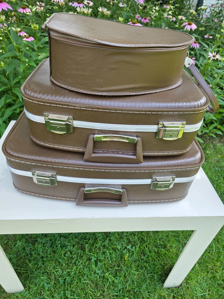 Vintage 1960's Brown Suitcases/Luggage Nesting + Carry-on Unbranded +Excellent+ - Image 3 of 4