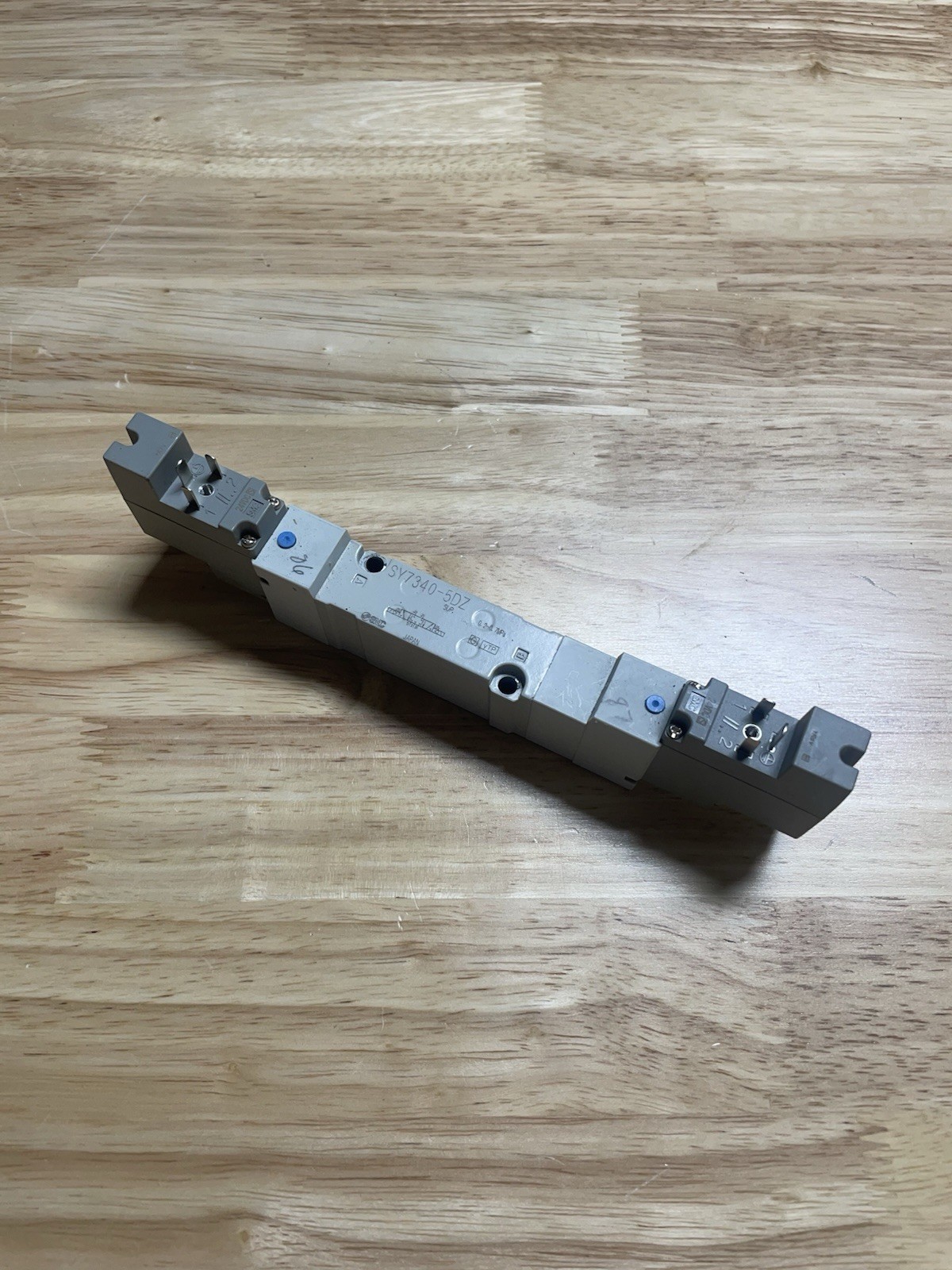 1PCS SMC SY7340-5DZ Solenoid Valve