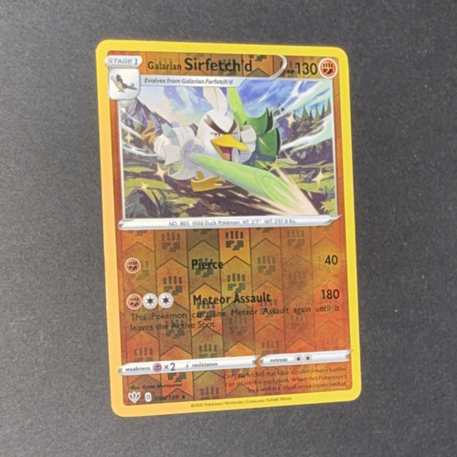 Galarian Sirfetch'd 098/189 Darkness Ablaze Reverse Holo Rare English