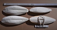 4 Sepiaschalen ( 15 - 20cm / ca. 100 Gramm) + 1 Halter f&uuml;r V&ouml;gelk&auml;fige