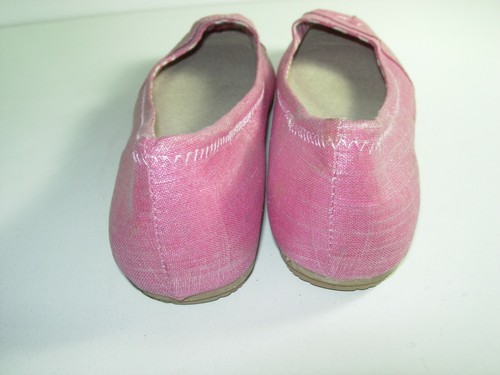 WOMENS PINK SILVER CANVAS BALLET FLATS CAREER COMFORT HEELS SHOES SIZE 6 M - Picture 3 of 6