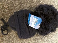 SALE BNWT SATILA NAVY LARGE POM POM HAT STYLE ZELMA SIZE 0-3 MONTHS