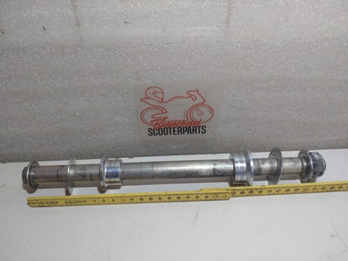 Achse Suzuki Gladius SFV 650 WVCX Hinterrad +Hülsen