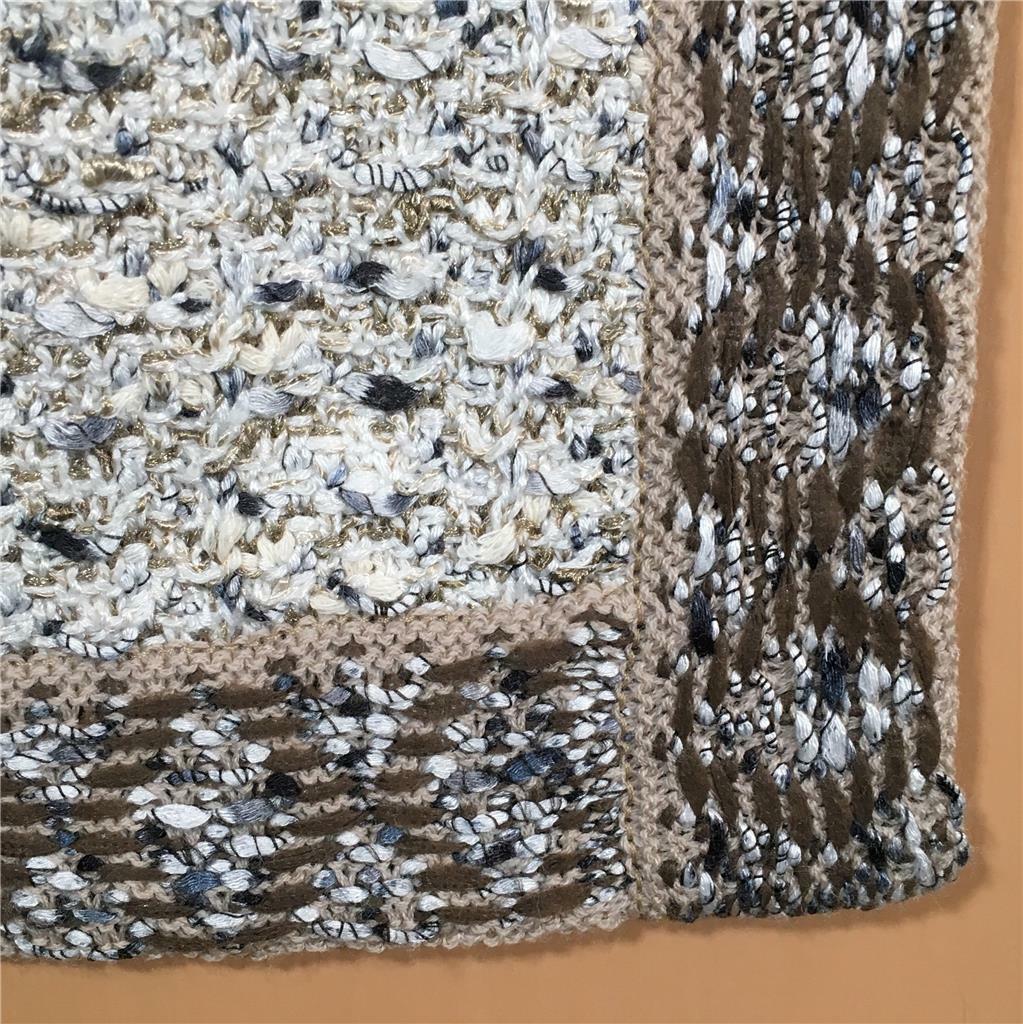 Abito Completo St. John Knits In Tweed Metallizzato Argento E Bianco - Taglia 14 - Nuovo Con Etichette