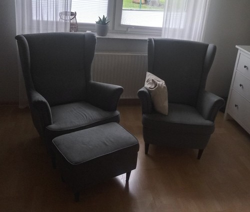 IKEA Strandmon Ohrensessel mit Hocker in Grau
