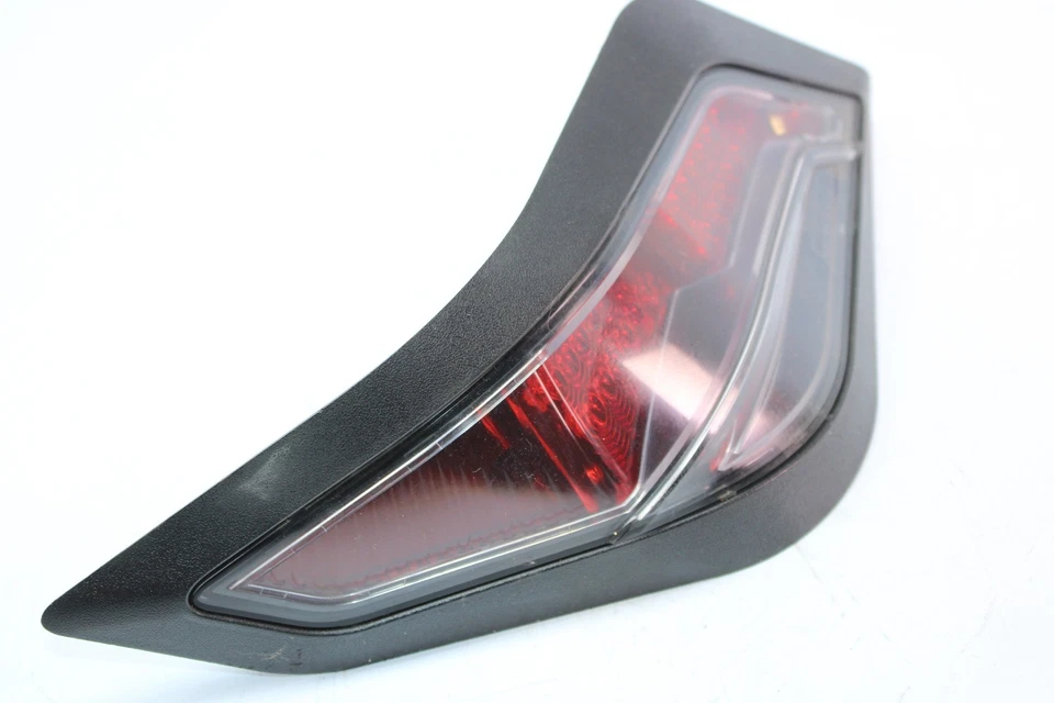 Lanterna traseira esquerda 13-16 ARCTIC CAT WILDCAT X 1000 FABRICANTE DE EQUIPAMENTO ORIGINAL 0509-057 - Imagem 2 de 4