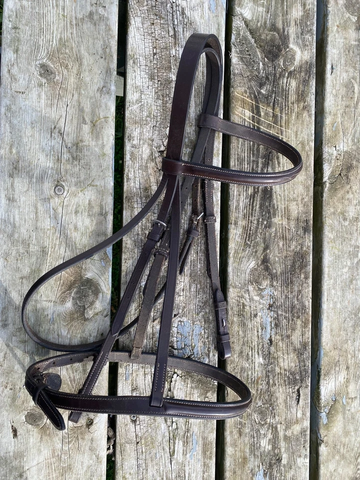 Used Camelot Gold fancy stitched English headstall & caveson horse size VGC - Image 4 of 4