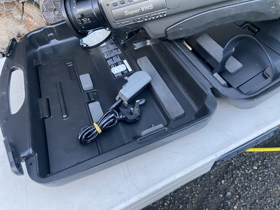 Panasonic NV-MS5B S-VHS Video Camera - Not Tested , Sold For Parts - Image 2 of 4