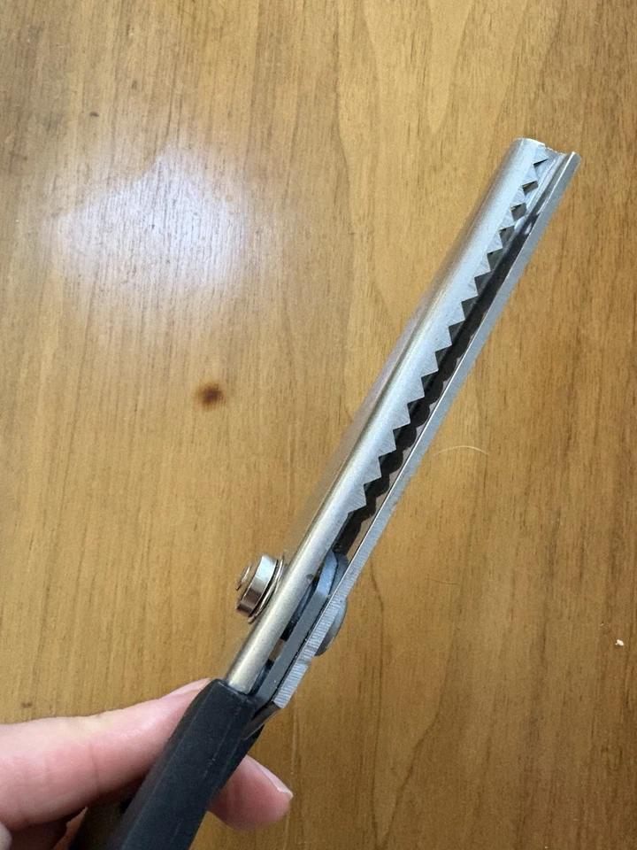 Mundial 665 Pinking Shears 8.5” Fabric Scissors Sewing Quilting Brazil Crafting - Image 4 of 4