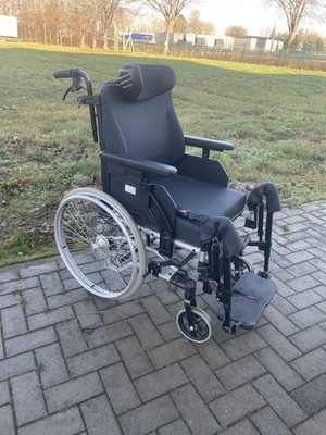 Netti 4U CE Plus Multifunktionsrollstuhl Pflegerollstuhl SB:50cm Gebraucht!