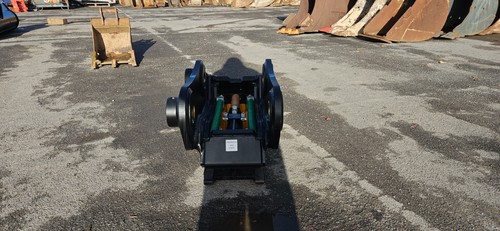 Quick Hitch w/ 80mm Pins - Unused - £1800.00 + VAT @ 20% - C562 - Picture 1 of 8